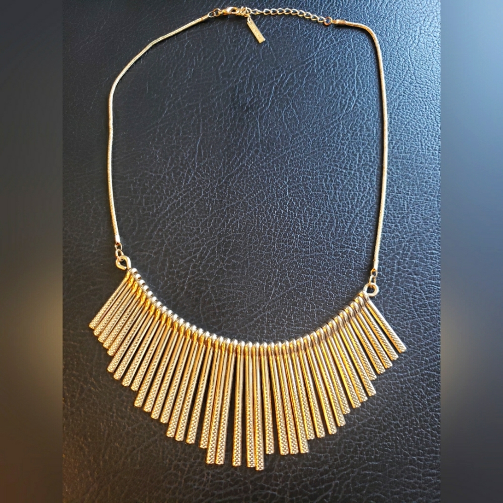 ⭐2 for $15⭐ Gold coloured jewelry - Statement Necklace